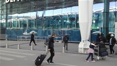 بعثة الأهلي تغادر القاهرة إلى الإمارات