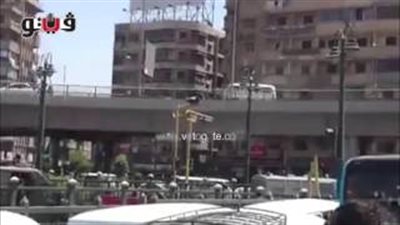 بالفيديو.. اللحظات الأولى من جمعة «الأرض هي العرض».. تفريق مسيرتي الاستقامة ومصطفى محمود بالقاهرة.. القبض على 15 شابا بالتحرير و8 بالإسكندرية.. إغلاق محطة مترو السادات.. وتكثيف أمني بالبحيرة