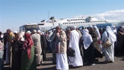 وصول وسفر 1505 ركاب بميناء نويبع وتداول 119 شاحنة