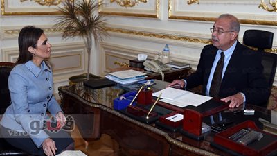 سحر نصر لرئيس الوزراء: تشغيل مجمع الاستثمار بـ ٦ أكتوبر قريبا