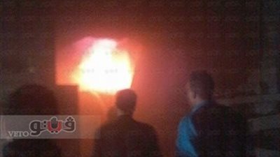 بالفيديو والصور.. إخماد حريق مخزن للفول السوداني بالشرقية