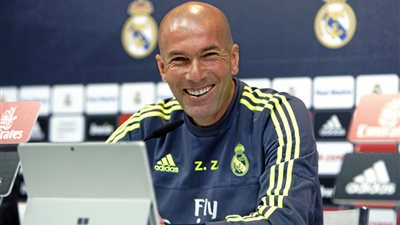 «زيدان» يحذر لاعبي ريـال مدريد من الاستهانة بمان سيتي