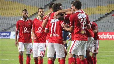 الأهلي بزيه التقليدي غدا أمام أسيك