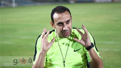 طارق السعيد يراقب محليين المغرب أمام نيجيريا