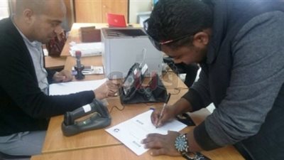 52 توكيلا لدعم السيسي لفترة رئاسية جديدة بجنوب سيناء (صور)