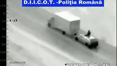 بالفيديو والصور.. عصابة تنفذ أغرب عملية سرقة مقتبسة من فيلم شهير