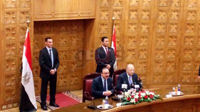 وزير الاتصالات: تطبيق «تروكولر» يكشف البيانات الشخصية للإرهابيين