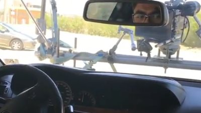منتج «اتنين في واحد» يستعين بسيارة مرسيدس لتصوير مشاهد خالد سليم