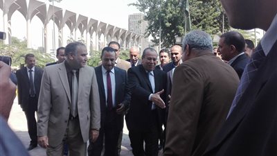 بالفيديو.. محافظ دمياط يفتتح معرض الأثاث بأرض المعارض