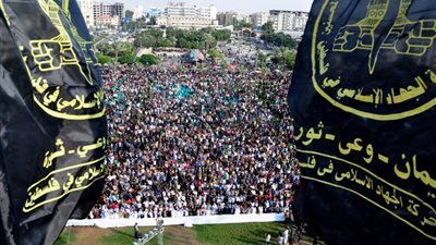 فصيلان مقاومان بغزة يستنكران أي عدوان غربي على سوريا