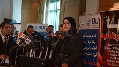 والدة شهيد الشرطة: مفيش حاجة اسمها مسلم ومسيحي (فيديو)