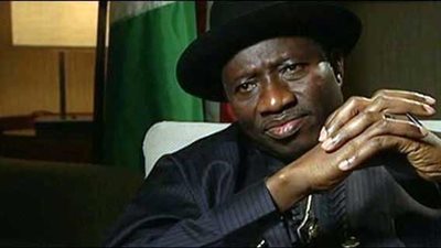 رئيس نيجيريا يدين محاولة اغتيال 