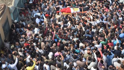 تظاهرة نسائية تودع شهيد «سيناء 2018» في الدقهلية (فيديو)