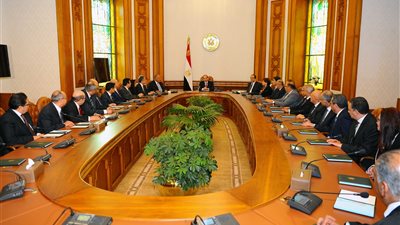 10 وصايا من السيسي لـ«سفراء مصر»: تنمية العلاقات المتوازنة مع العالم.. تثبيت دعائم الدولة.. إيجاد حلول غير تقليدية للتحديات.. حل مشكلات المصريين بالخارج.. وتطوير أداء وزارة الخارجية