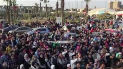 بالفيديو.. هشام الجخ يبدع في ختام معرض الكتاب بقصيدة «أيوة بغير»