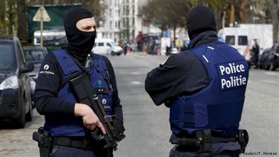 فرنسي يقتل بريطانية ويصيب اثنين آخرين في حادث طعن بفندق أسترالي