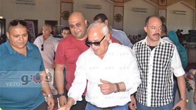 بالصور.. محافظ بورسعيد يتفقد مهرجان «بكل فخر صنع في مصر»