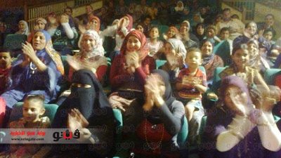 بالصور.. «قمر فوق القمر» يحصل على مكافأة من محافظ جنوب سيناء