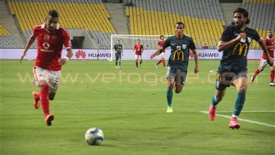 بالصور..الأهلي يتخطى إنبي بهدفين ويوسع الفارق مع الزمالك لـ11 نقطة