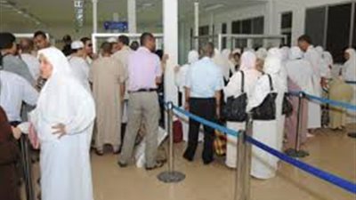 بكر: لا مشكلات في رحلات العمرة ومليون و320 ألف مصري أدوا المناسك