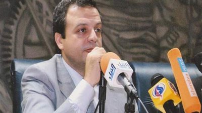 وليد شرابي يهذي: مؤيدو السيسي «سكير وعربيد ومغتصب»