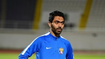 حسين الشحات خارج قائمة العين لمباراة الاستقلال الإيراني