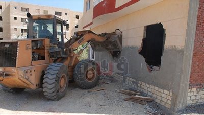 أول صور لعمليات هدم منزل سليمان الحكيم بالإسماعيلية