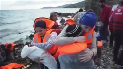 بالفيديو.. دموع مؤثرة لمحمد بن راشد حاكم دبي بسبب «ماما نوال»