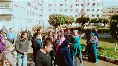زيارة مفاجئة من رئيس جامعة القاهرة لمدينة الطالبات (صور)