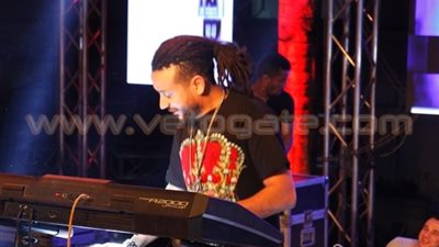 بالصور.. «إسلام شبسي» يشعل الأجواء بـ«الجريك كامبس»