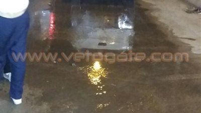 بالصور.. الصرف الصحي يغرق شوارع حي العجمي غرب الإسكندرية