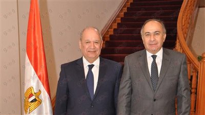 رئيس مجلس الدولة يستقبل وزير النقل الأسبق بمكتبه لتقديم التهنئة