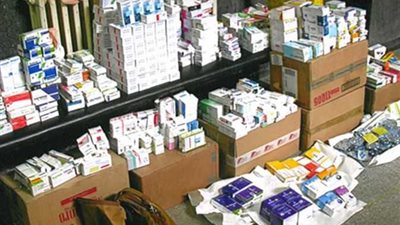 إحباط محاولة تهريب 2.3 طن أدوية غير مصرح بتداولها في السويس