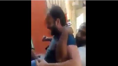 بالفيديو.. رد فعل قاسي لشباب فاجأهم صديقهم بحفل زفافه