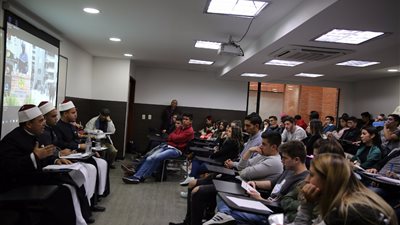 قافلة مجلس حكماء المسلمين تلتقي قيادات الكنيسة الكاثوليكية بكولومبيا