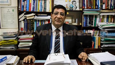 الخبير الاقتصادي الدكتور عبدالخالق فاروق: مصر بلا عقل اقتصادى والتبرعات لا تبنى أوطانًا
