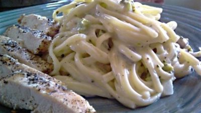 لمتبعي الدايت.. صينية المكرونة بالصوص الأبيض والدجاج