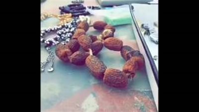 شاهد.. ماذا فعل سعودي عثر على 50 ألف ريـال بداخل صندوق اشتراه