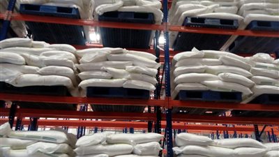 المجمعات الاستهلاكية ترفض استلام 20 ألف طن أرز هندي