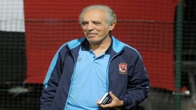 عدلي يصل الجابون وينهي ترتيبات استقبال بعثة الأهلي غدا