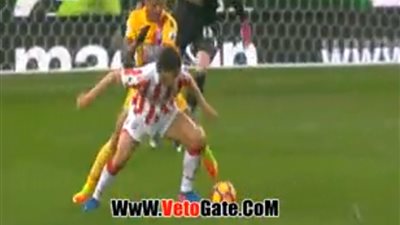 بالفيديو.. ستوك سيتي يتقدم على «بالاس» بهدف من صناعة رمضان صبحي