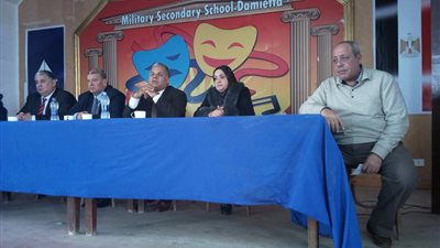 وكيل «تعليم دمياط» يوجه رؤساء لجان الامتحانات بالالتزام بالقواعد (صور)