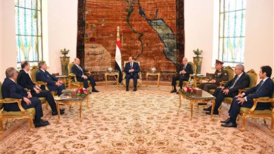 صفحة جديدة في العلاقات المصرية الأردنية.. السيسي يلتقي هاني الملقي.. يبحثان سبل تعزيز العلاقات بين البلدين.. يؤكدان أهمية زيادة التبادل التجاري.. وأزمات المنطقة «على طاولة الحوار»