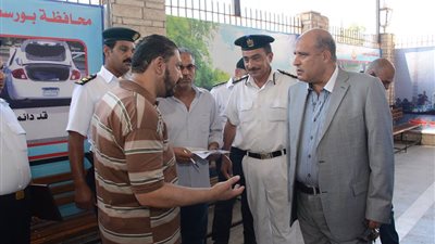 بالصور... مدير أمن بورسعيد الجديد يفاجئ الأقسام وإدارة المرور
