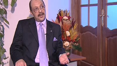 خبير اقتصادى يطالب بجدولة الديون الخارجية لتفادى التخفيض الائتمانى