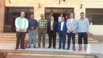 رئيس جامعة بورسعيد يتفقد مقر كلية الحقوق تمهيدا لاستقبال أول دفعة