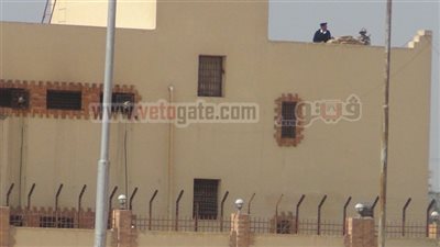 النيابة تحقق مع الهارب الثاني من سجن المستقبل