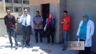 مدير التأمين الصحي يتابع أعمال الصيانة في عيادة منيا القمح