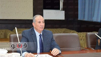 بالصور.. محافظ البحر الأحمر يستعرض مشروعات التنمية والاستثمار