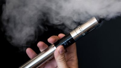 أسباب تصاعد الأبخرة السامة في السجائر الإلكترونية